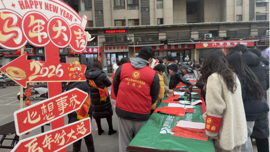 11ca16f0-2cb7-4bae-8524-798ce01c3a18